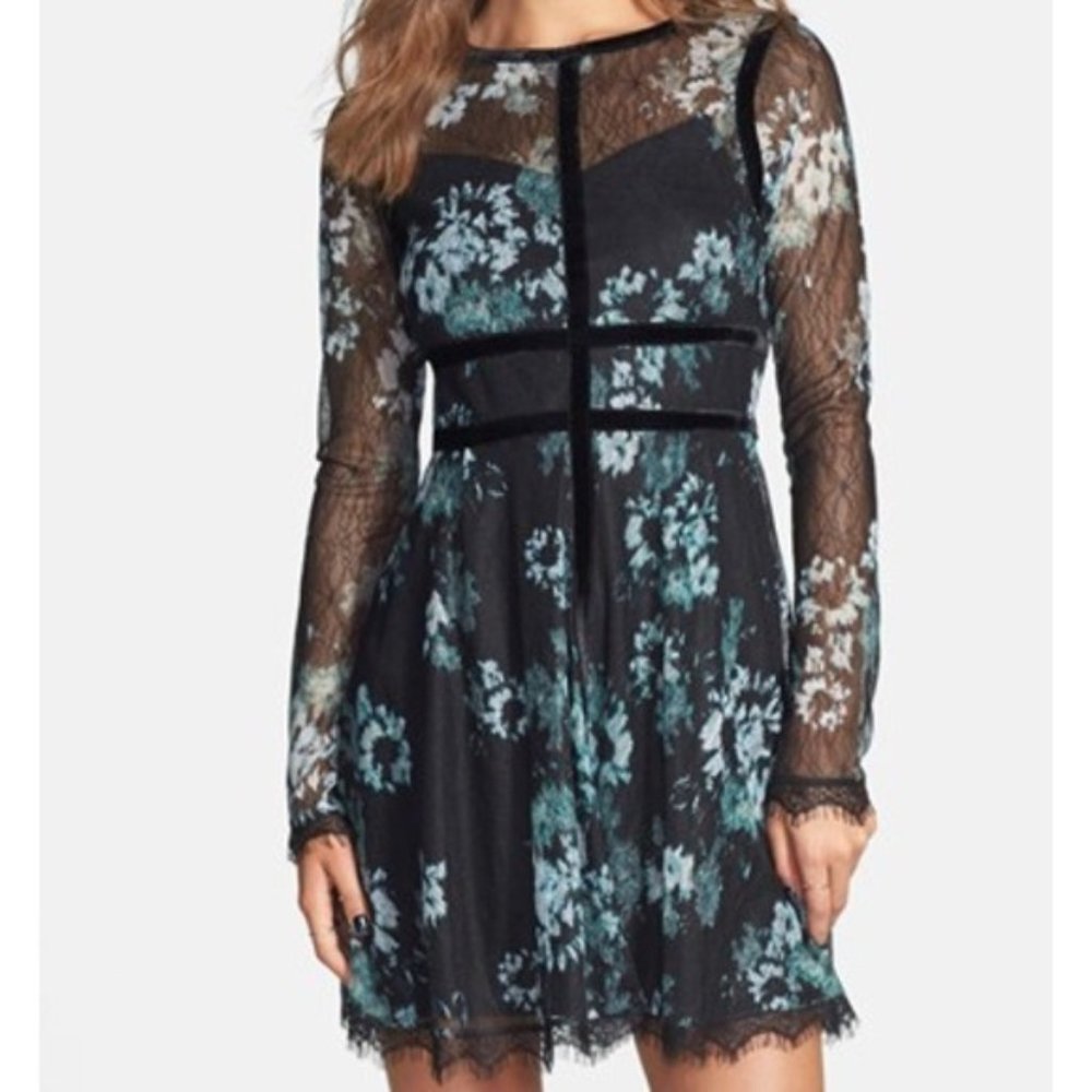 NWOT Nordstrom Lovefire Long Sleeve Dress